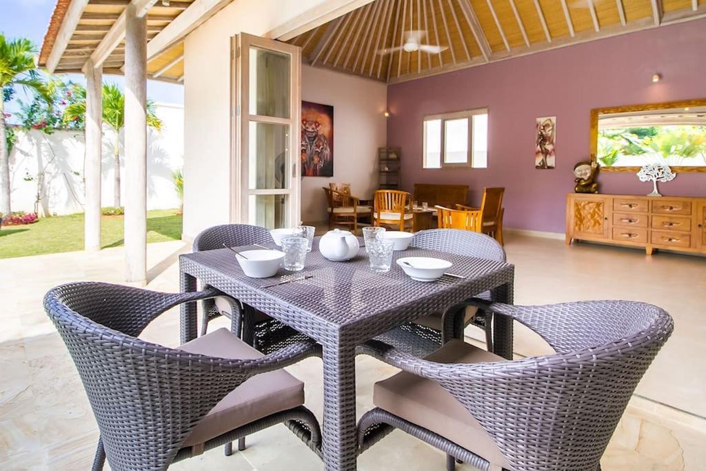 Istana Willy Villa Ungasan Eksteriør billede